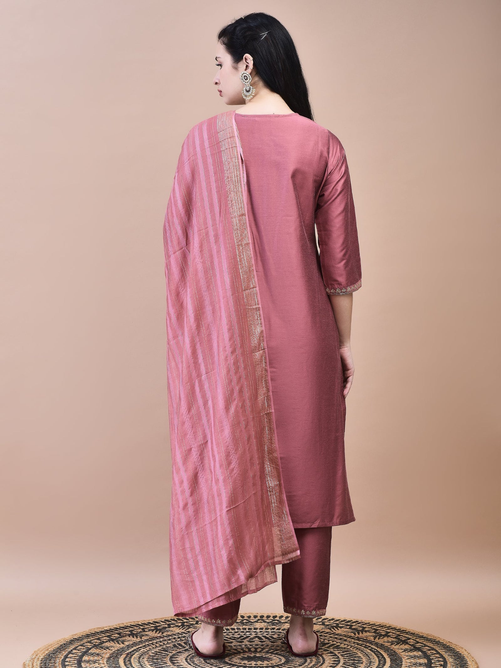 WOMEN SILK BLEND PINK EMBROIDERED KURTA TROUSER CHANDERI DUPATTA