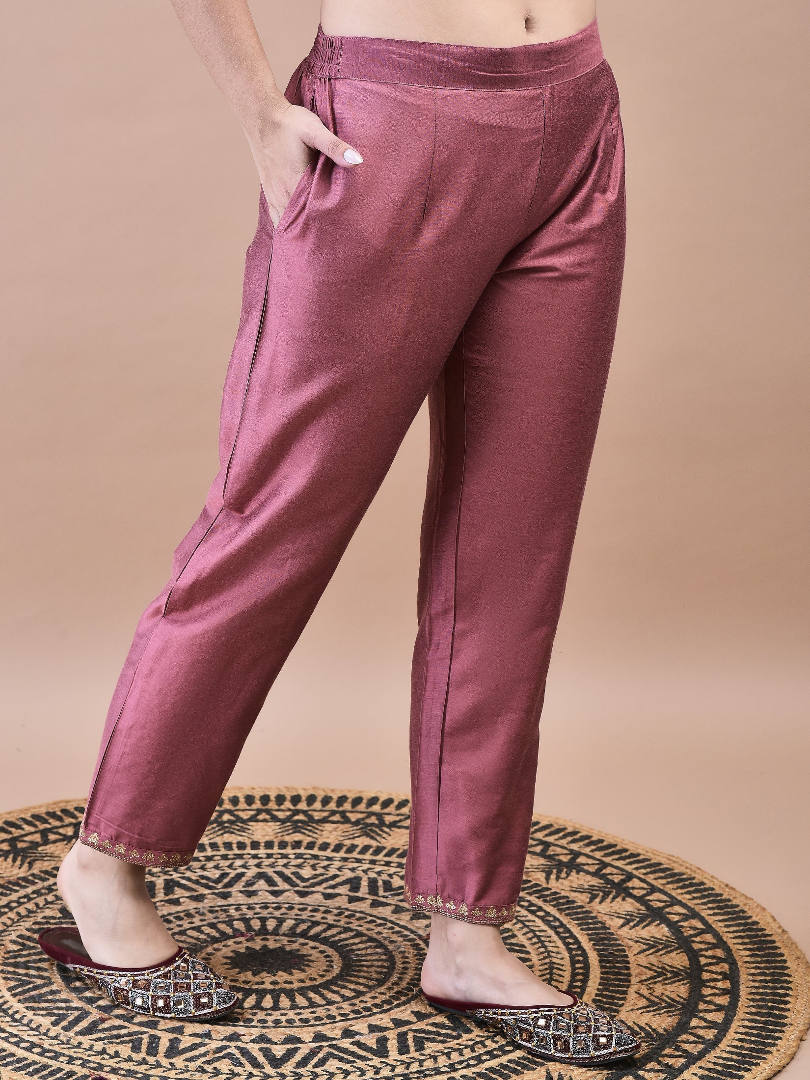 WOMEN SILK BLEND PINK EMBROIDERED KURTA TROUSER CHANDERI DUPATTA